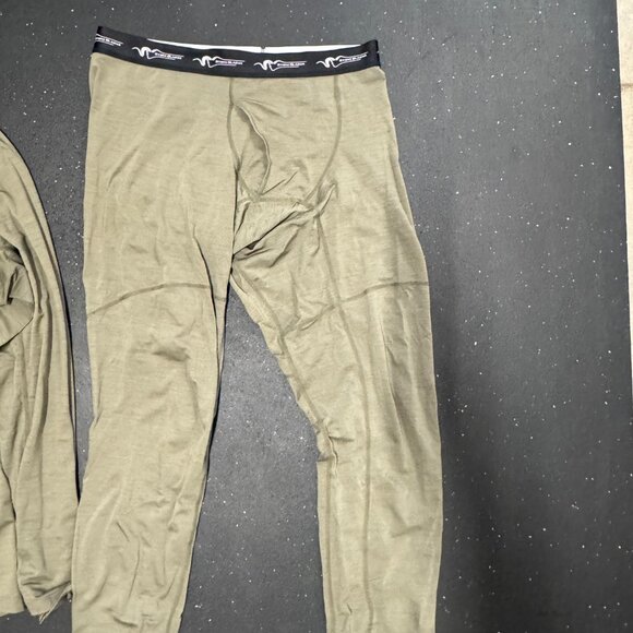 Stone Glacier Merino Wool Top & Bottom - Picture 5 of 6